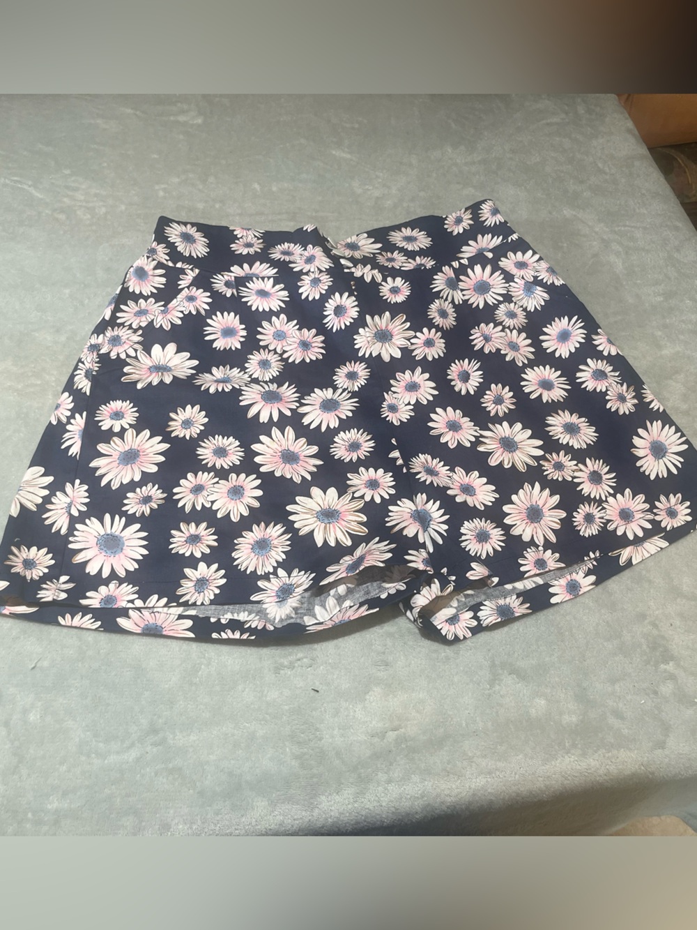 Navy Daisy Print Women's Skort with Pink Accents